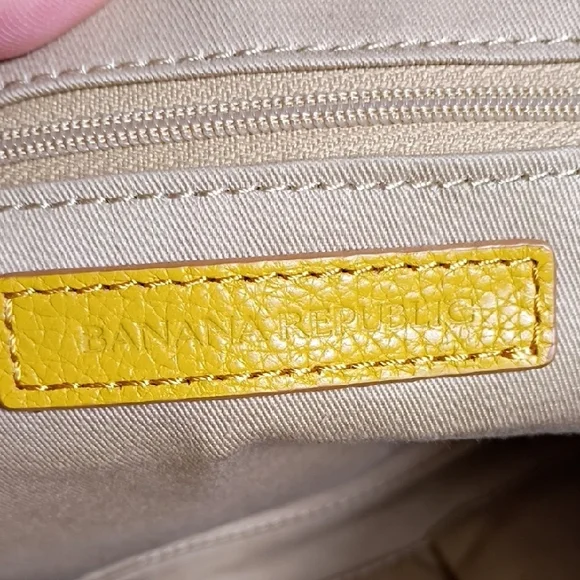 Banana Republic Mustard Leather Crossbody‎ Bag